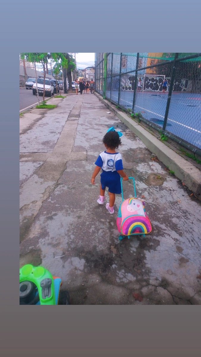 ThayAnna227's tweet photo. Boa sorte Titia pq o terro está d volta kk 👩🏾‍🏫🩷🩷🩷🩷 https://t.co/9wI8anLjzd