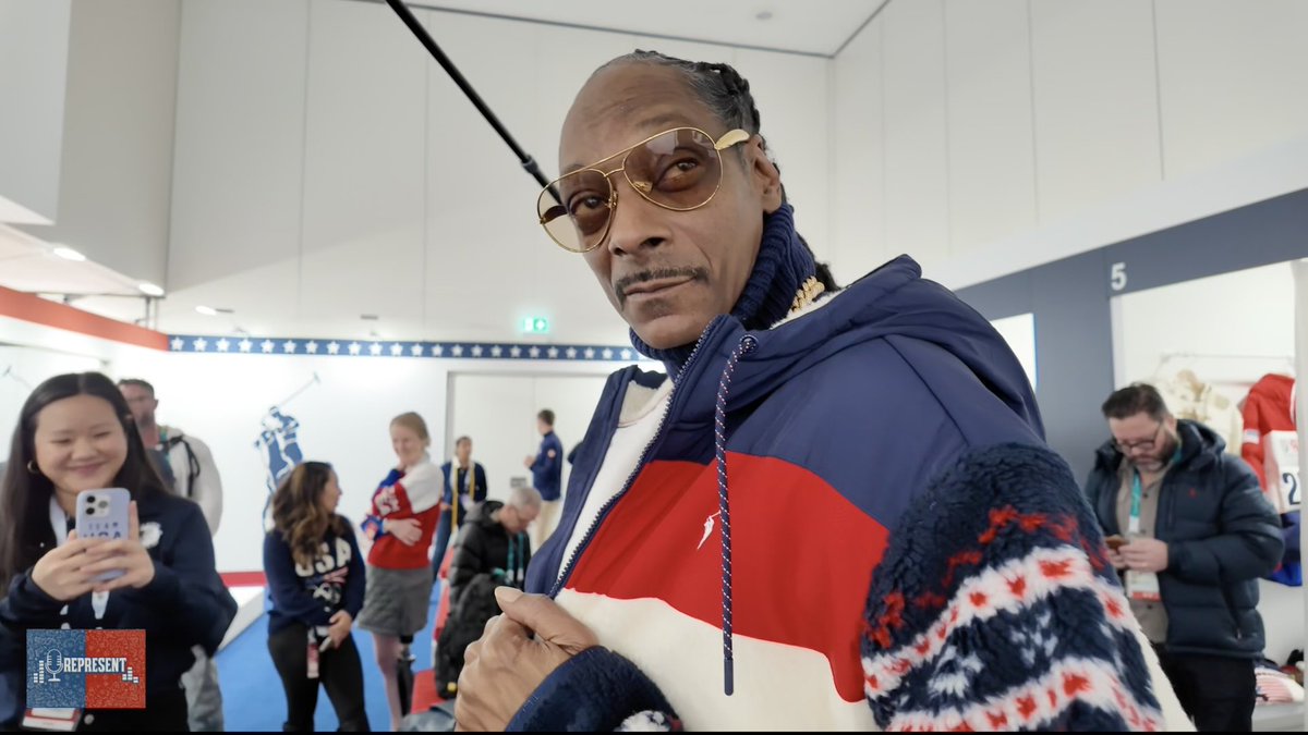 SnoopDogg's tweet image. Oh yeah… giving yall BTS n sneak peeks all month long on my #REPRESENT podcast ⬇️ youtu.be/yzKsTDZErbo?si…🥇