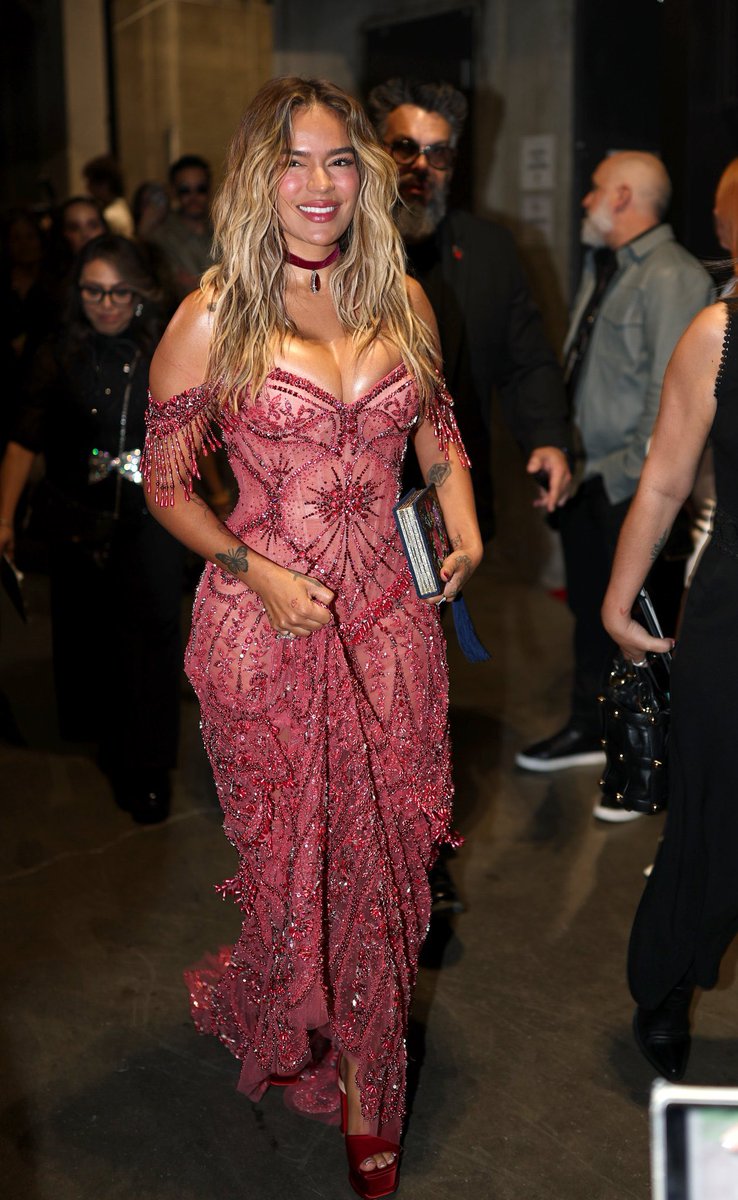 Karol G encabeza el listado de las 50 personas más influyentes de Colombia en el entorno digital, según el índice de influencia digital B- Fun