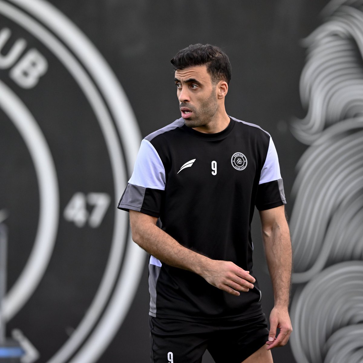 1SMi_'s tweet image. شاهدوا من يتواجدون في التدريبات!