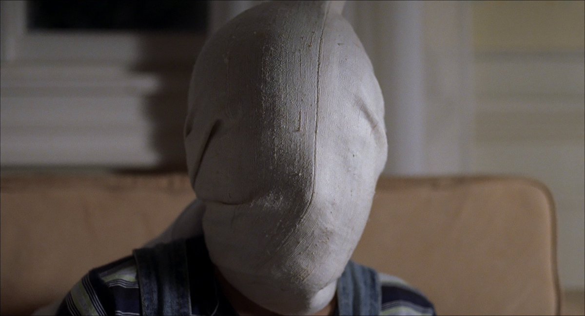 HauntedMovies's tweet photo. Funny Games (1997) dir. Michael Haneke https://t.co/GXYo5rg0WN