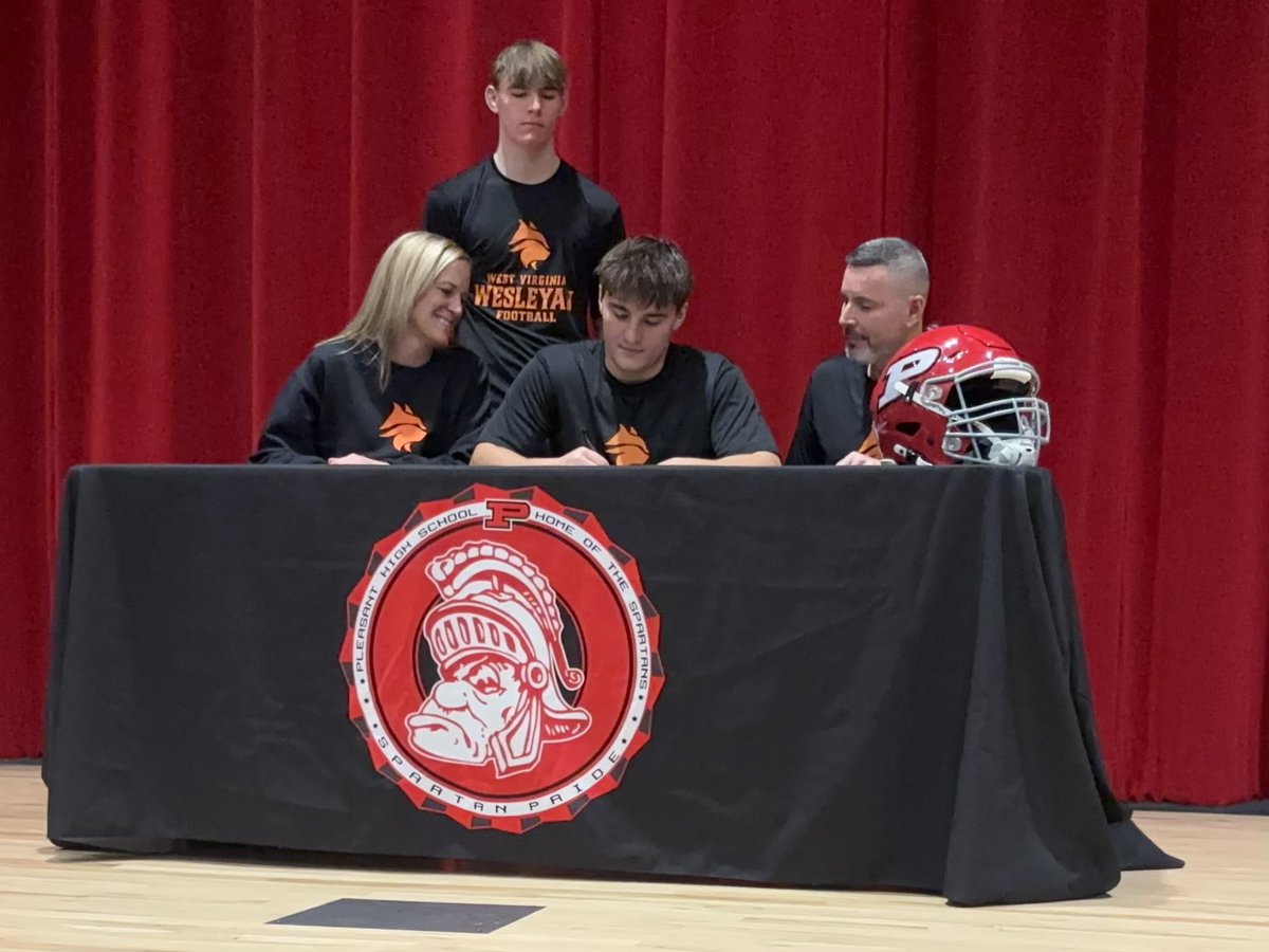 Brennan Ringer 2026 TE 6’3 225 tweet media