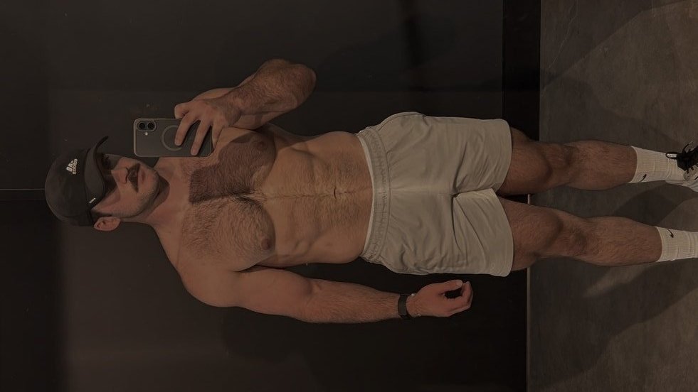 𝑫𝒂𝒏𝒕𝒆 𝑴. tweet media