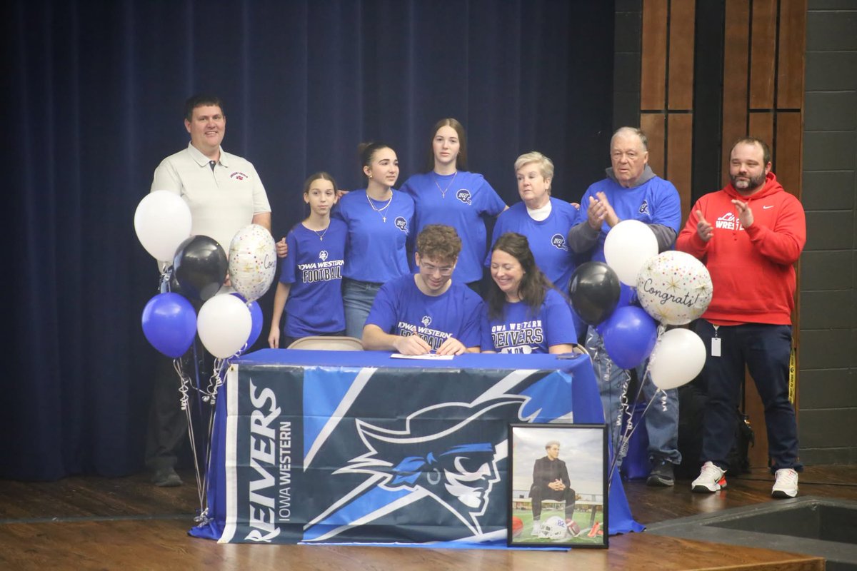 Council Bluffs Abraham Lincoln Lynx tweet media