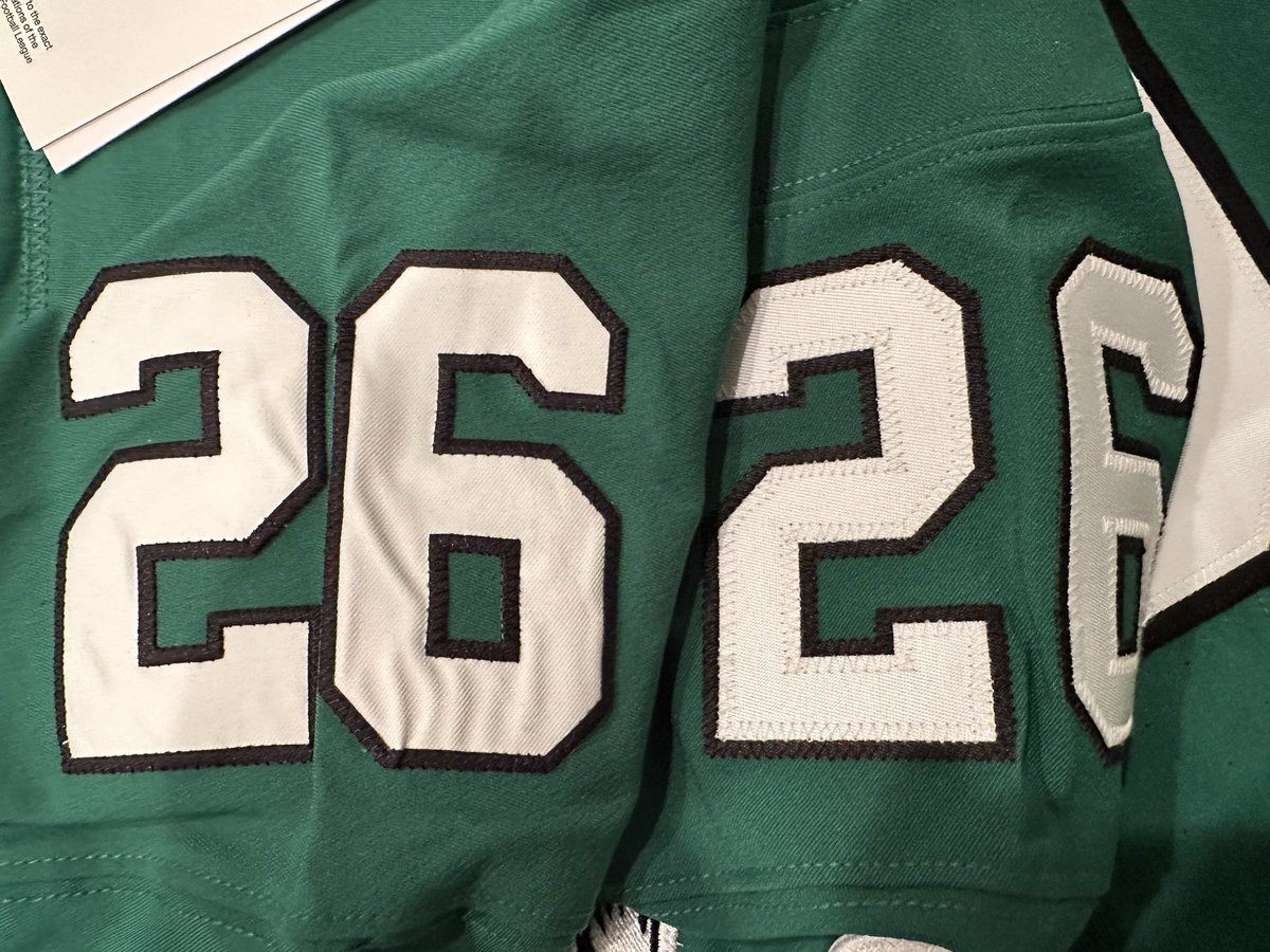 radiletto's tweet photo. My @Fanatics experience:

Purchased two Fuse Elite Barkley jerseys. One came with quality double stitched lettering and the other with single stitched lettering and the numbers wrinkled. They couldn’t explain why, just offered me a coupon that I couldn’t use. @End_Fanatics https://t.co/0l0Sca9TFB