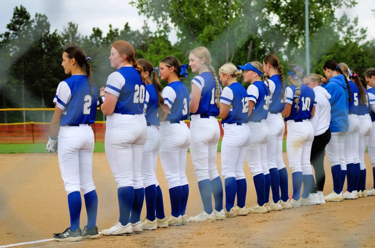 Parents of OGorman Knights Softball tweet media