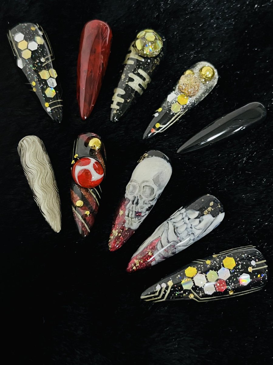 ankokomati's tweet photo. 餓者髑髏×和風×サイバー nails💀🔥⛩️ https://t.co/4KfTfn9Uwr