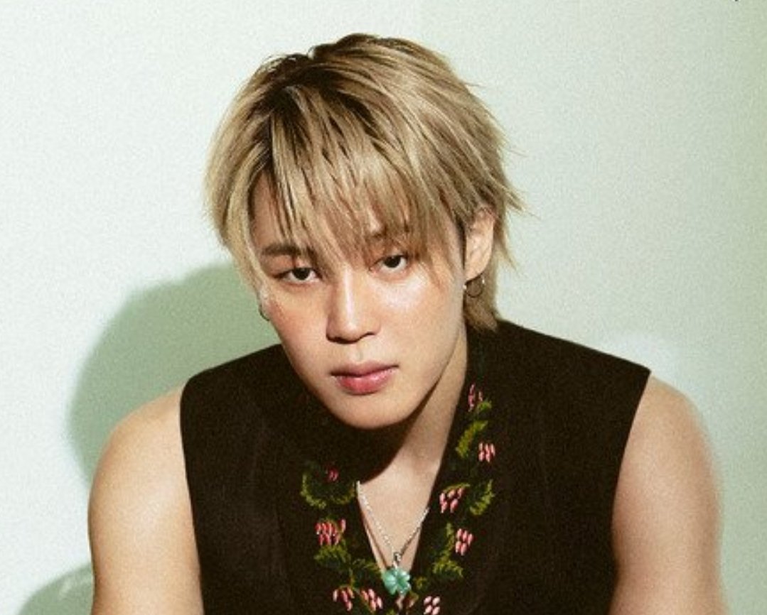 trulyjmin's tweet photo. i see him in my dreams https://t.co/cTqliVJgTM