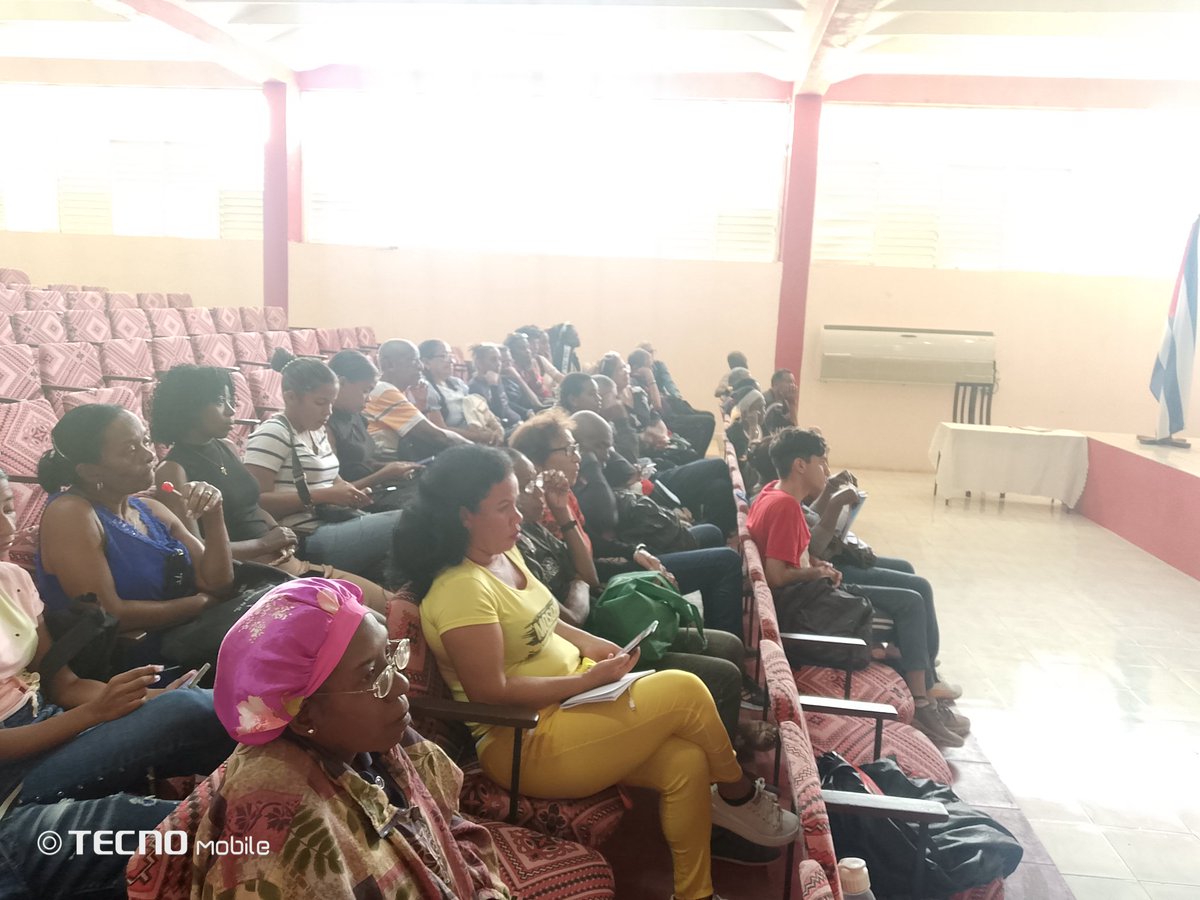 #Docentes de #IPVCE Antonio Maceo participan en el balance 
<a href="/dpestgo/">DGE Santiago de Cuba</a>
<a href="/CubaMined/">MINED</a>