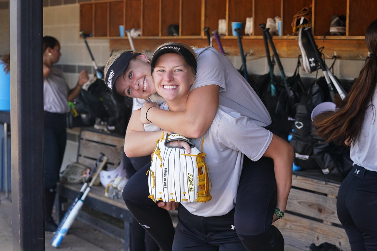 Towson Softball tweet media