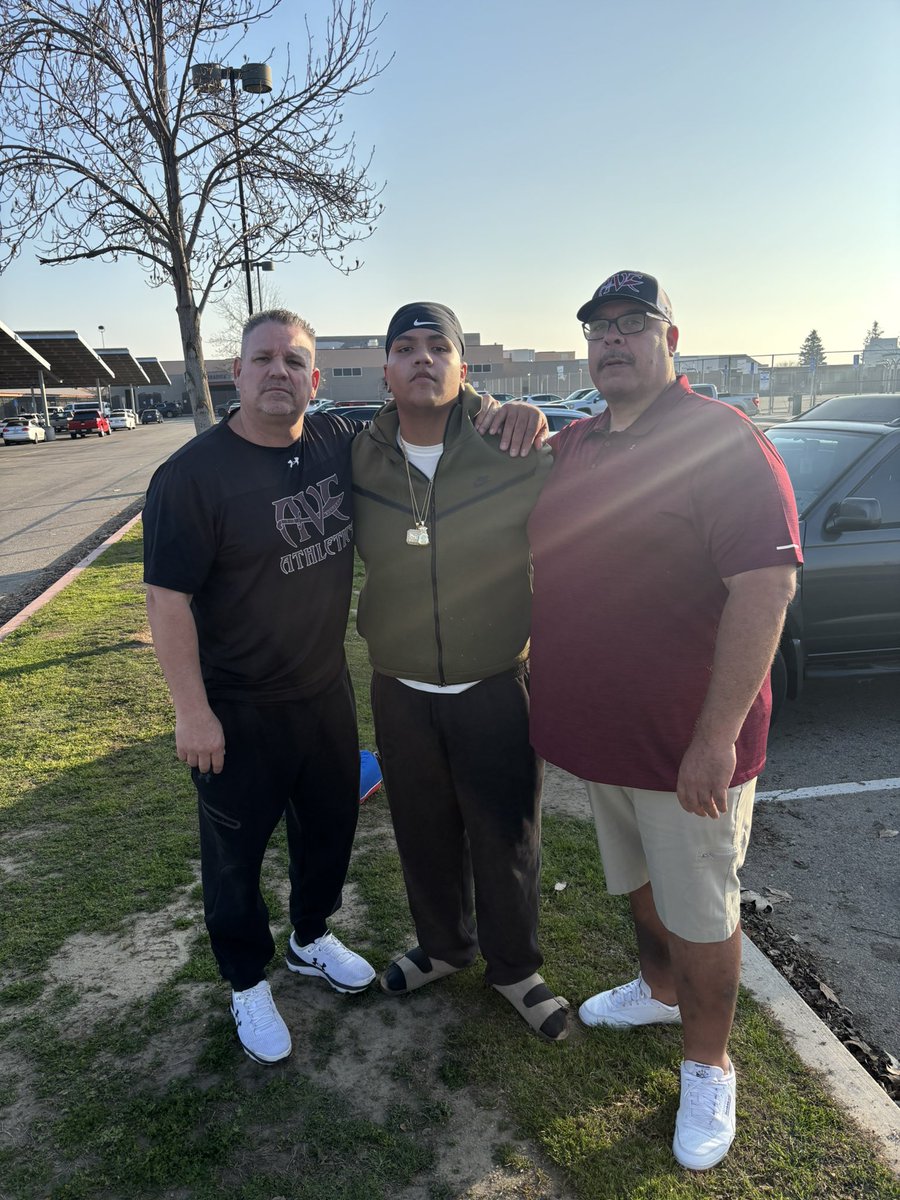 bates76jay's tweet photo. Thank you  @CoachClemonsAVC and Coach Gordan for visiting me yesterday after school.Truly a blessing https://t.co/fCiWkNieks