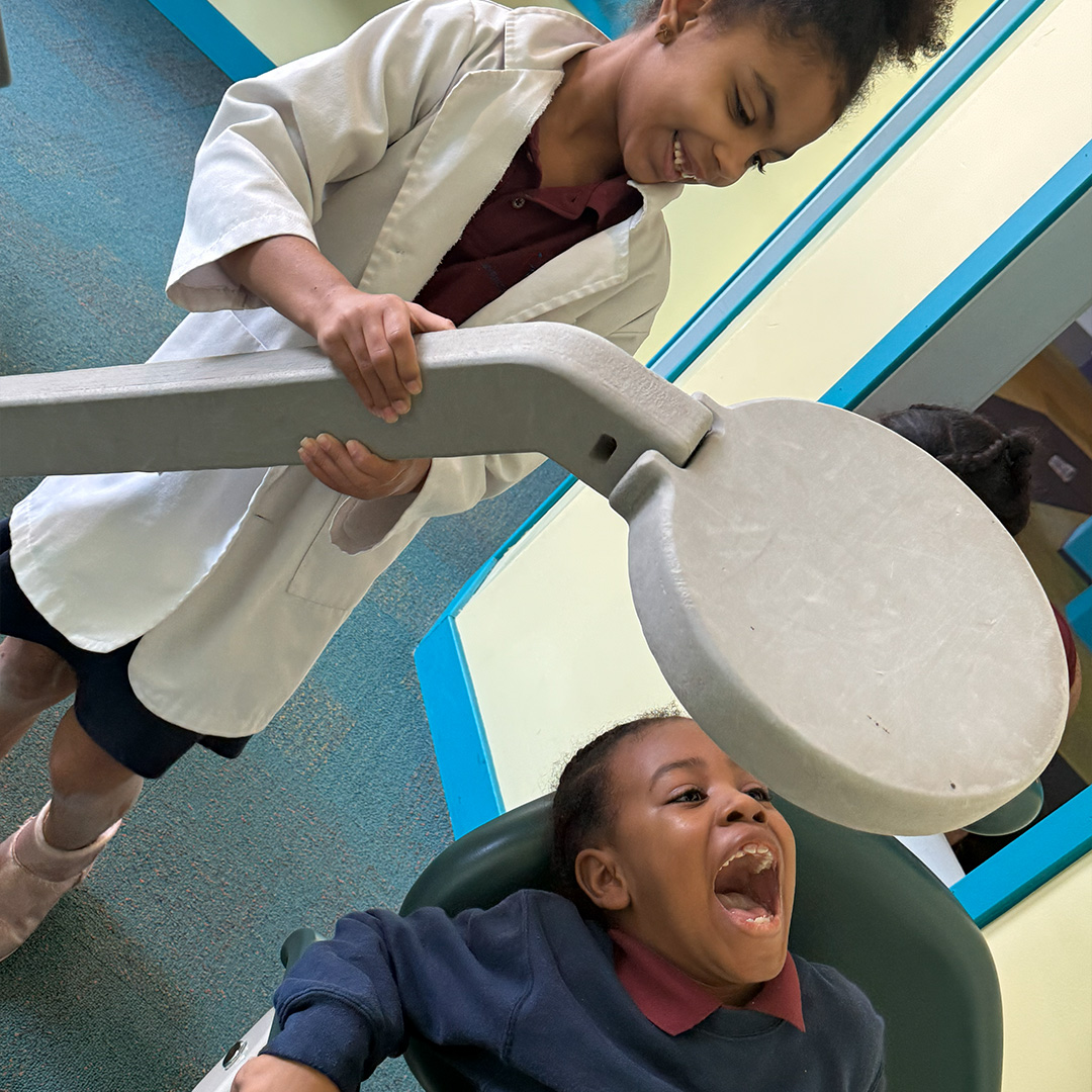 SyracuseAcademy's tweet photo. Happy Field trip Friday!
#SASCS 2B second graders enjoyed their annual trip to the Children's Museum of Oswego! This spot is full of hands-on activities for #CSASAtoms to explore science concepts, learn about real life experiences, and have lots of fun!
@CharterEmpire https://t.co/q2lOqf2HMW