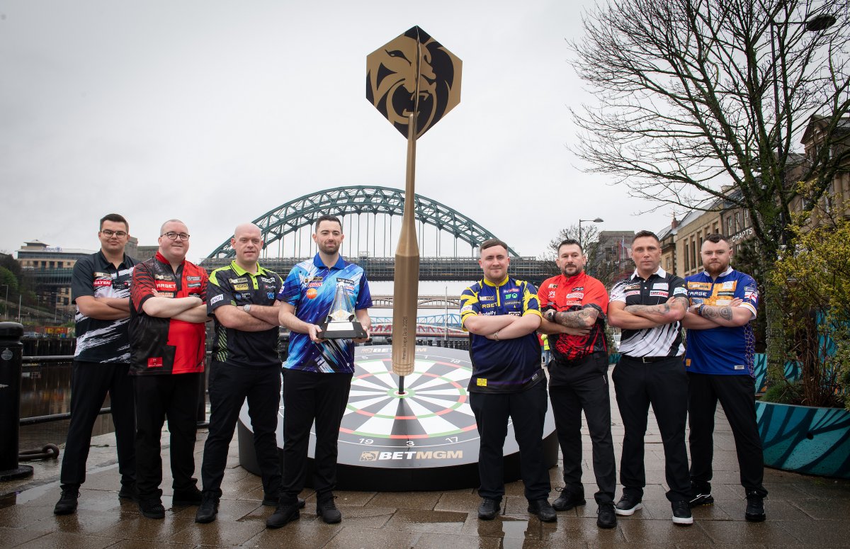 Live Darts tweet media