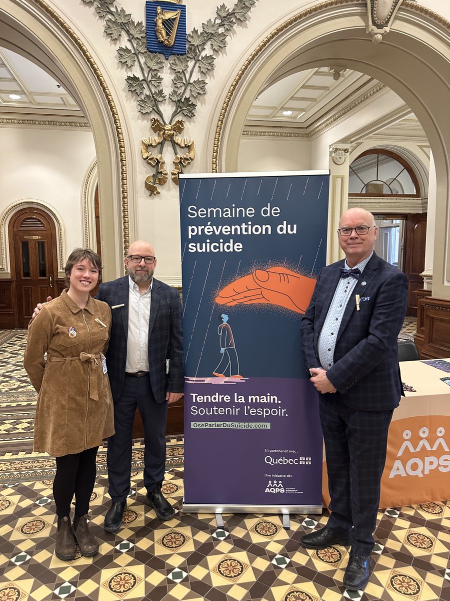 Ravi de retrouver <a href="/HFournierAQPS/">Hugo Fournier</a> et Alexia Oman dans le cadre de leur visite à l'#AssNat. Rappelons que <a href="/AQPS_Quebec/">AQPS</a> est actuellement dans la 36e semaine de prévention du suicide sous le thème « Tendre la main, soutenir l’espoir », aqps.info/2026/01/27/36e…