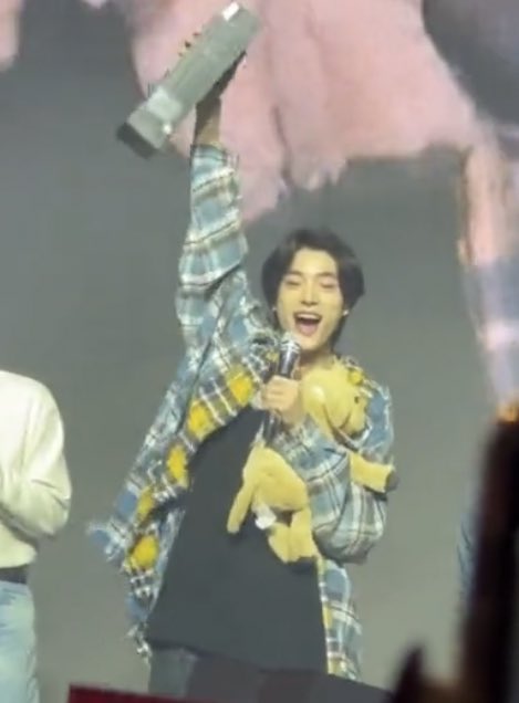 230205 Manifesto World Tour Manila

#JAKE #ENHYPEN_JAKE #제이크 #엔하이픈_제이크 #ジェイク