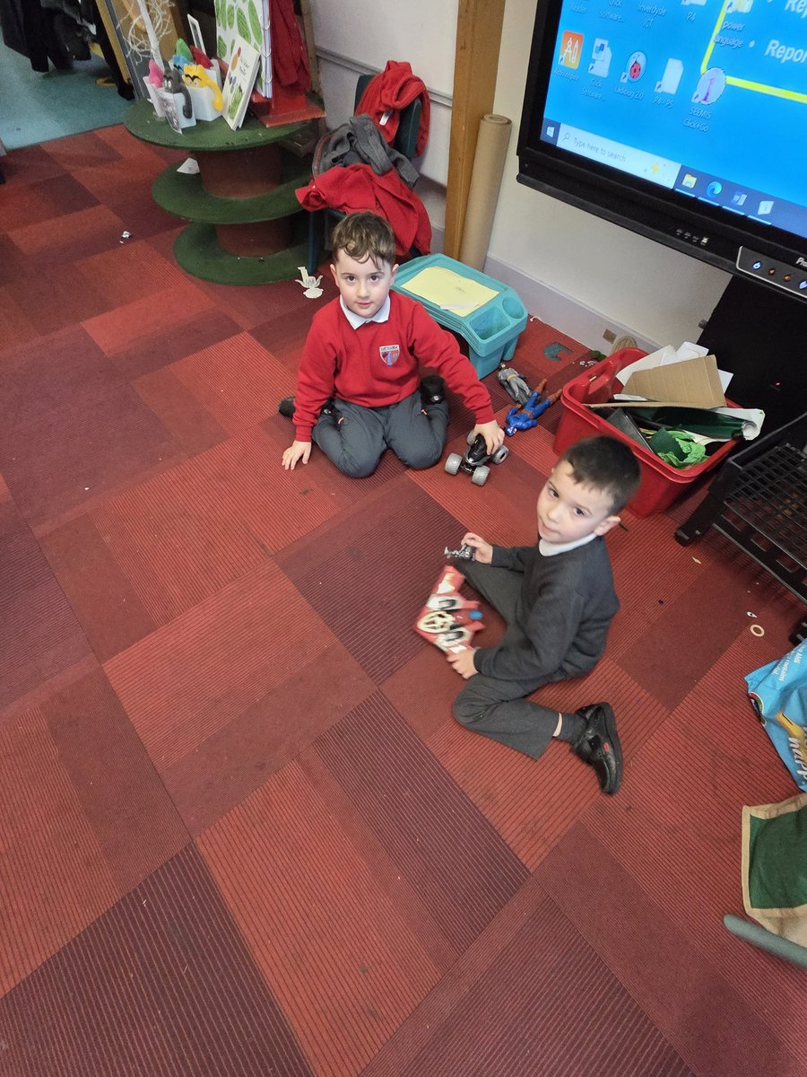 Mrs LowP1b tweet media