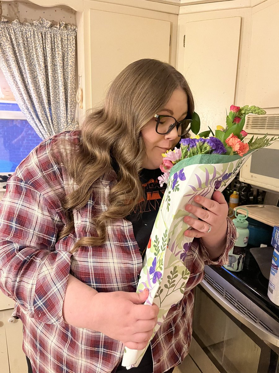 claresays's tweet photo. I had a great birthday! 
Started off the morning at home w/ the babies, listening to music &amp; getting ready for the day.
Went to see my sis in law &amp; niece. 
Came home to flowers from my love.
My favorite dinner &amp; cake &amp; ice cream at mom &amp; dads 
&amp; they got me a MONTGOMERY jersey https://t.co/MwywWfG2oL