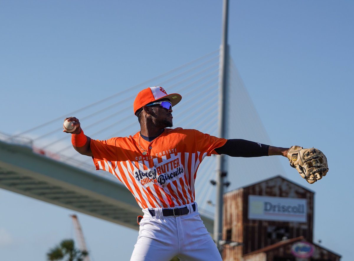 Corpus Christi Hooks tweet media