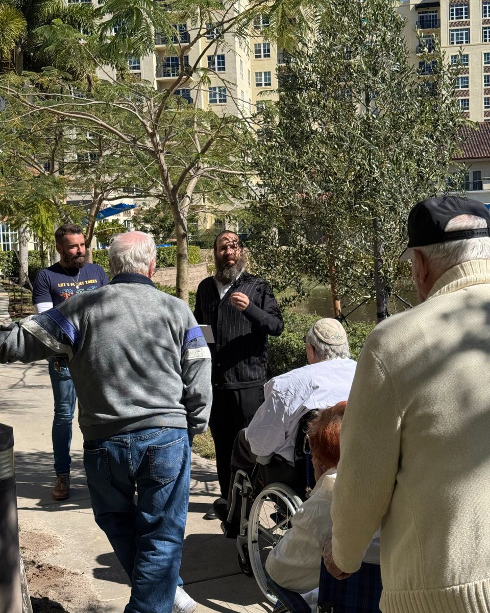MorseLifeHealth's tweet photo. Every year we mark Tu B'Shevat by planting a new lakeside tree. 🌳 This year, we planted an olive tree, a symbol of peace, resilience, and enduring life.

#TuBShevat #NewYearOfTheTrees #MorseLifeCommunity https://t.co/q12Y7Gap5j