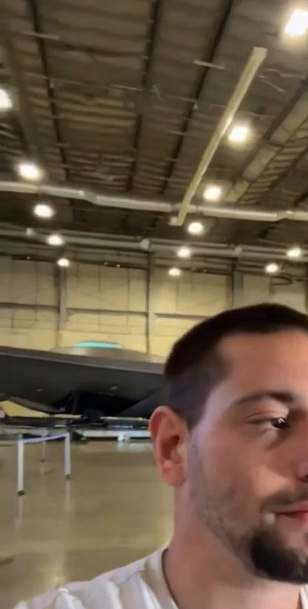 DrewdyGTP's tweet photo. #Area51 #aliens #uap #ufo https://t.co/Wk3NEh1Vwb