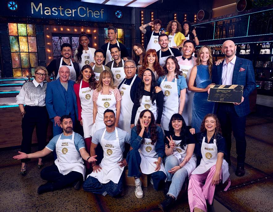🎬 Inician las grabaciones de la nueva temporada de #MasterchefCelebrity 🔥 amo que Emiro vaya a cumplir su sueño; Pautips un gran gancho y ver a #LinaTejeiro y #SebastiánVega después de su relación tóxica, un jugoso comodín para subir rating 🤯