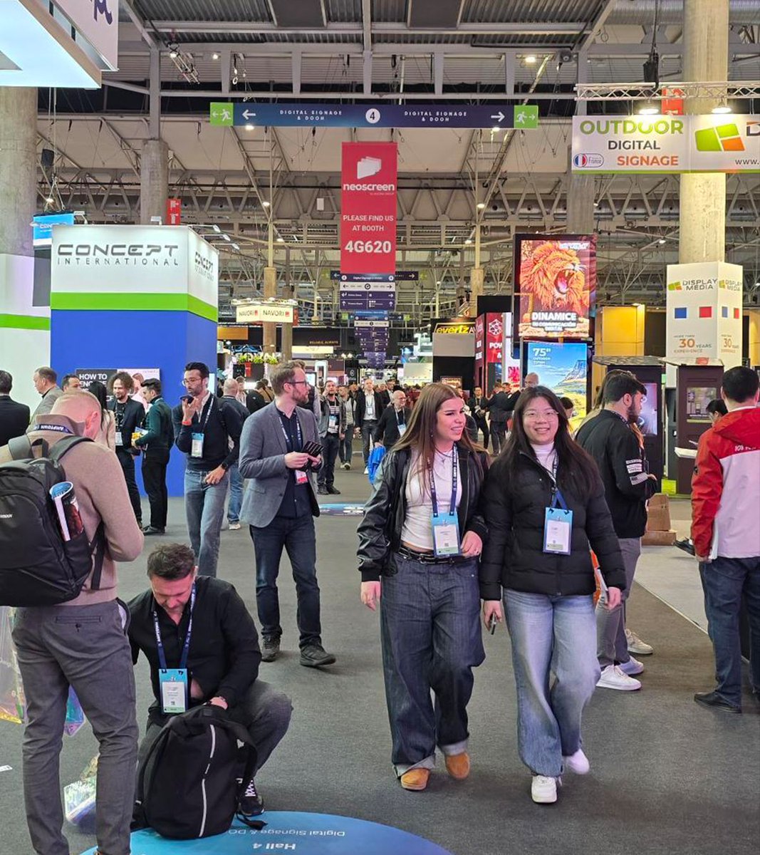 VoiceInteraction tweet media