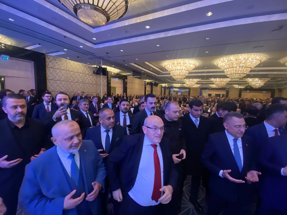 Çalışma ve Sosyal Güvenlik Bakan Yardımcımız Sayın <a href="/farukozcelikgsb/">Faruk Özçelik</a> Faruk Özçelik’in kıymetli evladı Muhammet Burak Kardeşimin Nikah törenlerine Kardeşim Hasan Salih Kurt ile eşlik ettik. Genç çiftlere Allah iki cihanda mutluluklar nasip etsin.