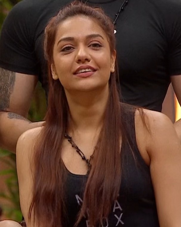 𝘚αηу🍂 tweet media