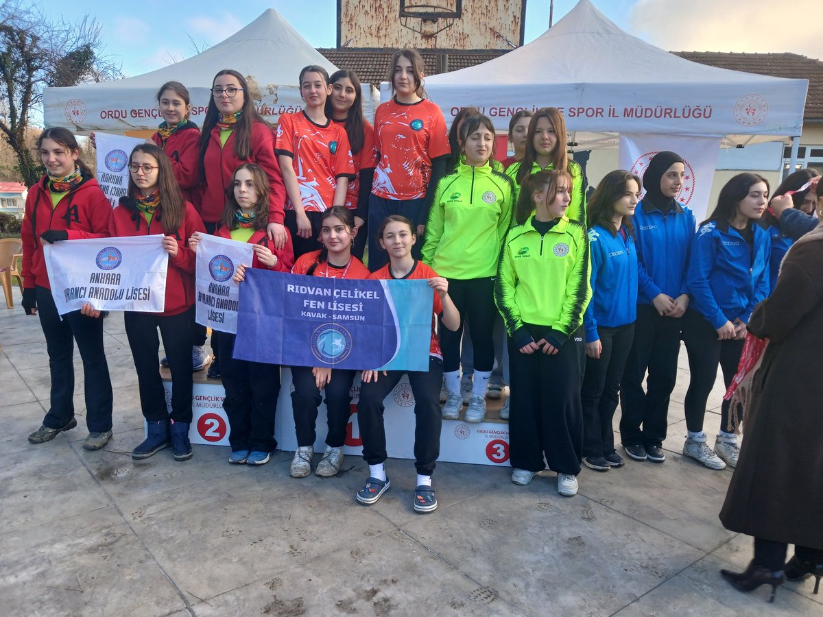 DvanFen's tweet photo. Ordu'da düzenlenen Okullararası Oryantiring Bölge Müsabakalarında  öğrencilerimiz;Genç kız A takımı Bölge https://t.co/ak7CsJFPei Genç kız B takımıBölge  https://t.co/ak7CsJFPei,Genç erkek A takımı Bölge  https://t.co/ak7CsJFPei Genç erkek B takımı Bölge https://t.co/ak7CsJFPei https://t.co/6CVd10ZP6m