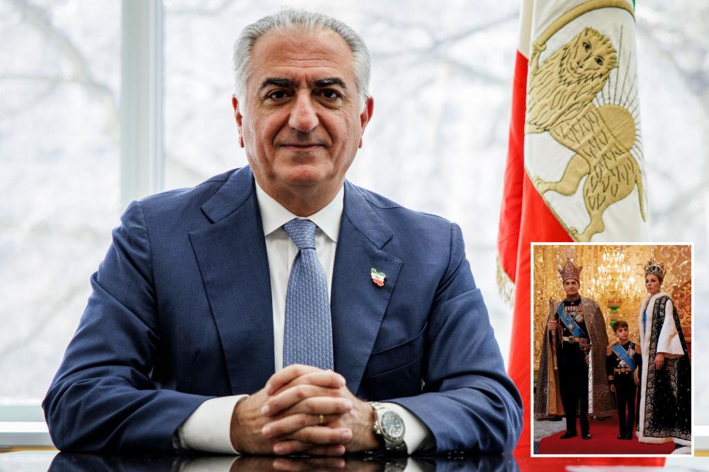 sayearia's tweet photo. @Hashshaashin #جاويد_شاه‌ #KingRezaPahlavi 
#IranMassacre https://t.co/JVdesTP9HK