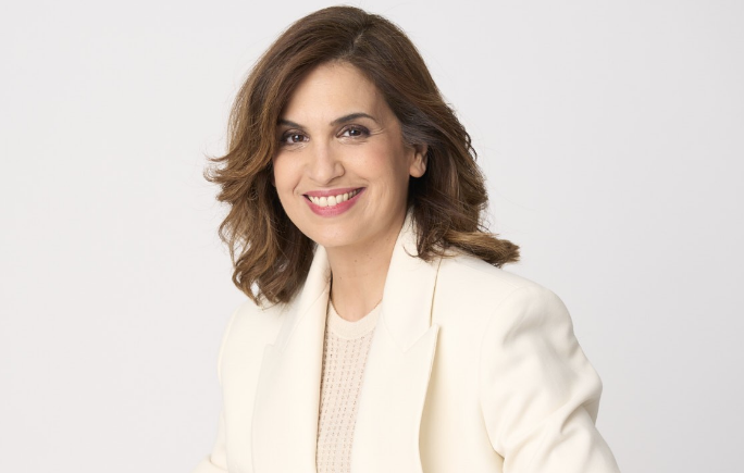 NMalaboeuf's tweet image. Actuellement sur @CNEWS, @SoMabrouk a été approchée par @Francetele pour faire partie de la nouvelle émission politique que prépare #France2 et qui s'inspirera de #LHeureDeVérité avec des intervieweurs réputés pugnaces qui feront face à des personnalités politiques (@Le_Figaro)…