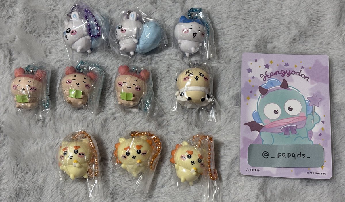 交換】ちいかわ マスコットつきビスケット 》譲《 モモンガ、ラッコ