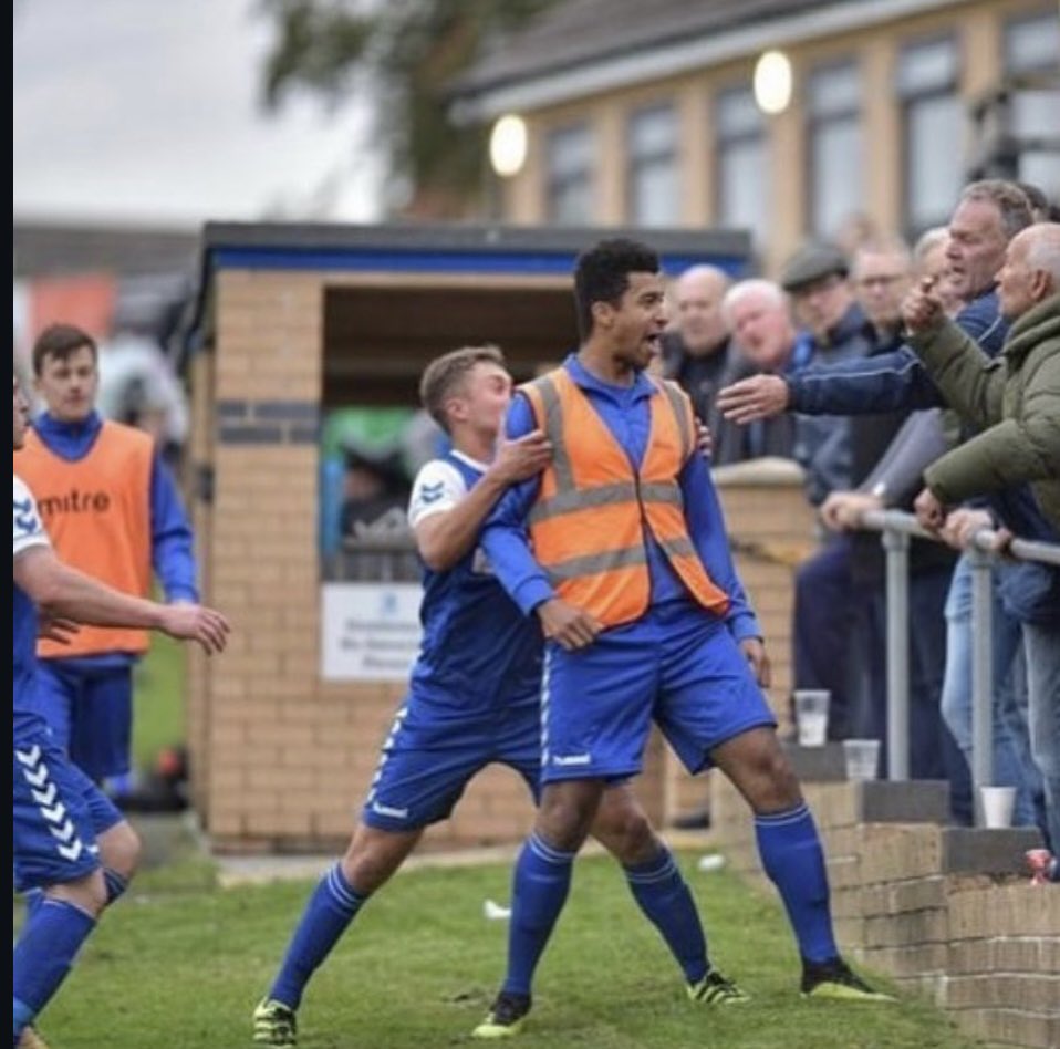 Julian Lawrence tweet media