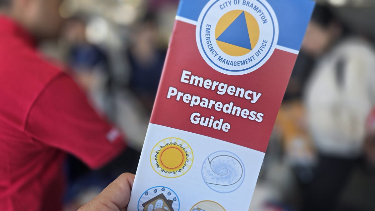 BRAMPTONprepare's tweet image. Great connecting with students at Sheridan College Open House today!

We’re here sharing tips on Emergency Preparedness and how to build your 72-Hour Emergency Kit — because being prepared starts now. 🚨🎒 #BramptonPrepared #EmergencyReady #StudentSafety