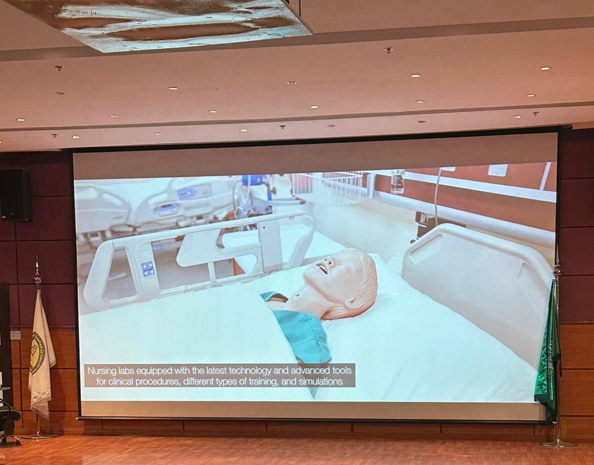 كلية التمريض tweet media