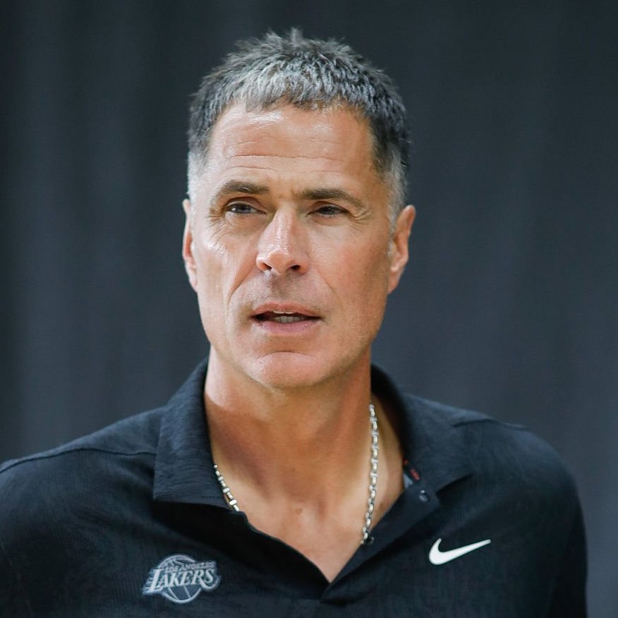 LakeShowYo tweet media