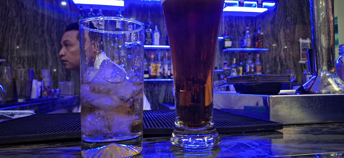 Had a great time yesterday with some nice Americans. Drink myself silly.

Oh! And I learned a new game