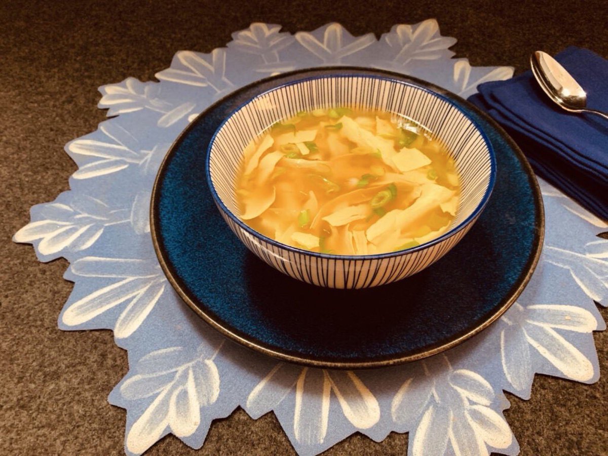 GGoodtaste's tweet photo. ⁉️Who's making soup today?
It's #NationalHomemadeSoupDay & we like this cozy vegan twist! 🥣
Eggless Egg Drop Soup is a simple, update on the classic from Maggie Zhu's Chinese Homestyle (@omnivorcookbook).
#HomemadeSoupDay #SoupDay 🧵 https://t.co/k5ViBpFqGK