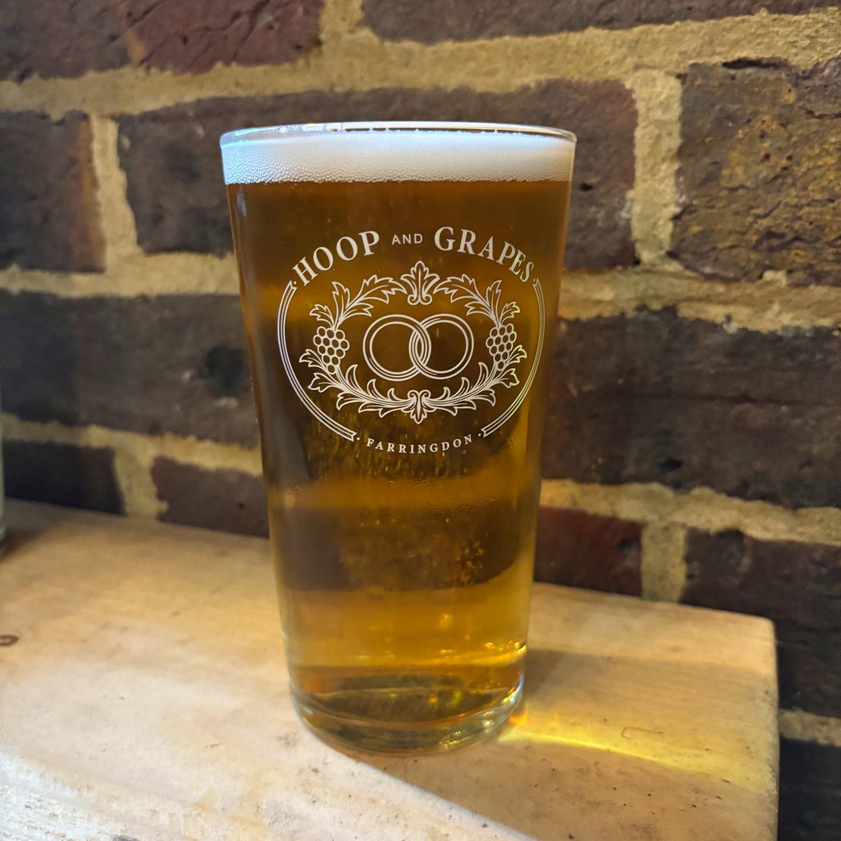 London Pub Map tweet media