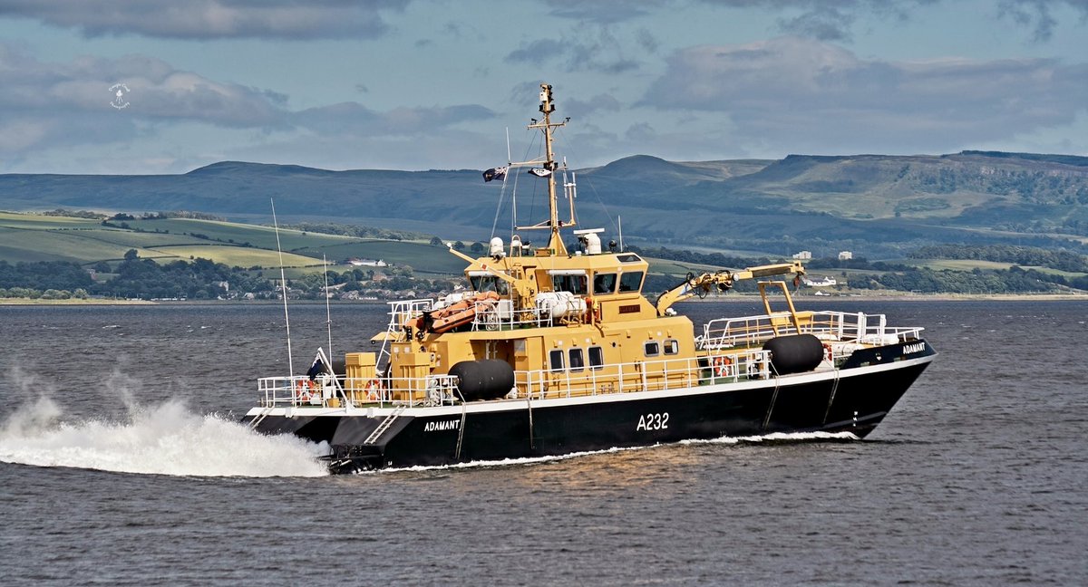 DougieCoullPix's tweet photo. Few more from 2005 😊

#photography #shipping #maritime #greenock #riverclyde #shieldhall https://t.co/miCRqW3opO
