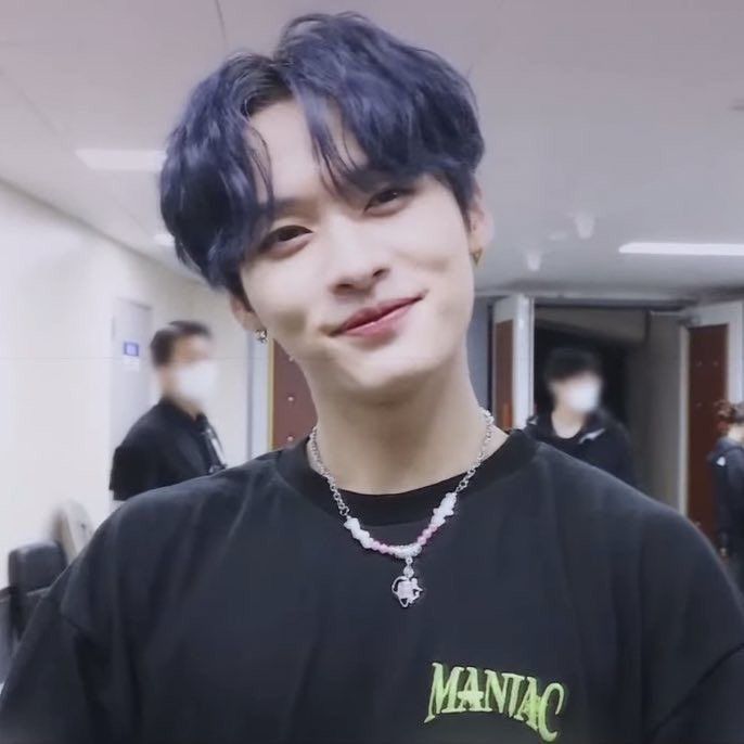 linosfriedracha's tweet photo. lee know is a sunshine that deserves the world and not what he's receiving from div1 on and on and on and stay will always stand by his side. his talent deserves to shine at all times

shame on you jype

JYPE RESPECT LEEKNOW
WE WANT TO SEE LEEKNOW 
#jype는_리노를_존중해야_해 https://t.co/EIs9yQ7d5c
