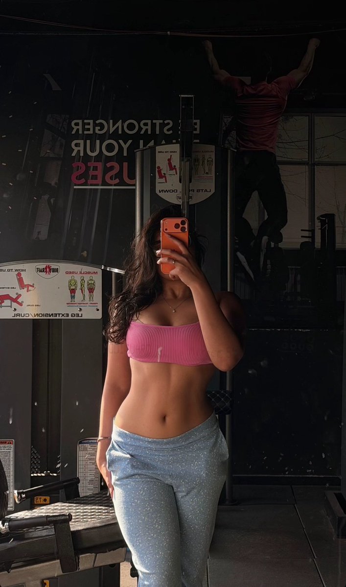 HAVThJDbwAAc1da?format=jpg&name=medium