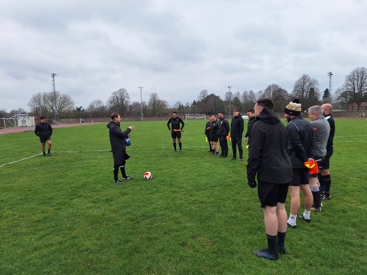 RAFFAReferees's tweet photo. On 2 &amp; 3 Feb, RAF Referees from around the country attended our Winter Seminar at RAF Cosford.
This event involved a mix of both practical and classroom based elements and discussions on various topics across the game of football and debates on real life scenarios. https://t.co/V6WVrclCeE