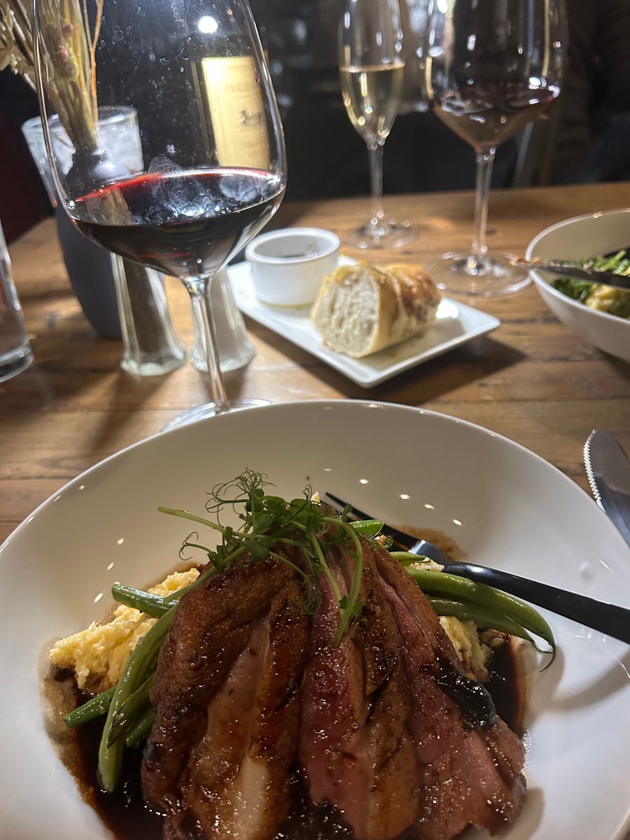 This Valentine’s Day, enjoy a memorable celebration in Corrales. Dine at local restaurants, explore art galleries, stroll the Corrales Bosque Preserve, or take a hot air balloon ride, then savor the bold local flavors New Mexico is known for.
#VisitCorrales #SeeSandoval #NMTrue