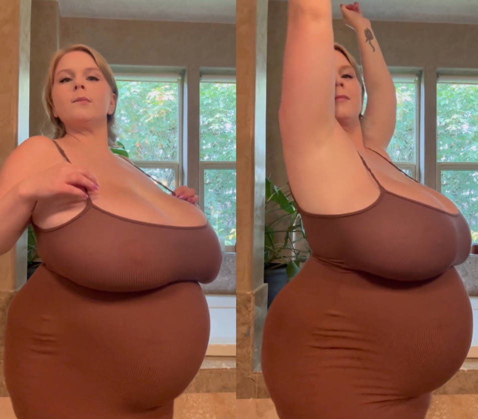 BigBellyPreggos's tweet photo. Hefty https://t.co/znkhowGhkW