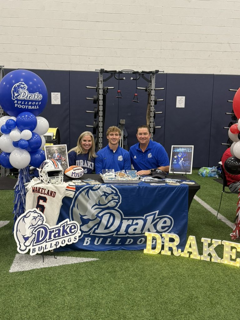 WakelandFTball's tweet photo. Congrats to #6 Grayson Myer for signing with Drake University @DrakeBulldogsFB ‼️ https://t.co/wjC6rmr5zX