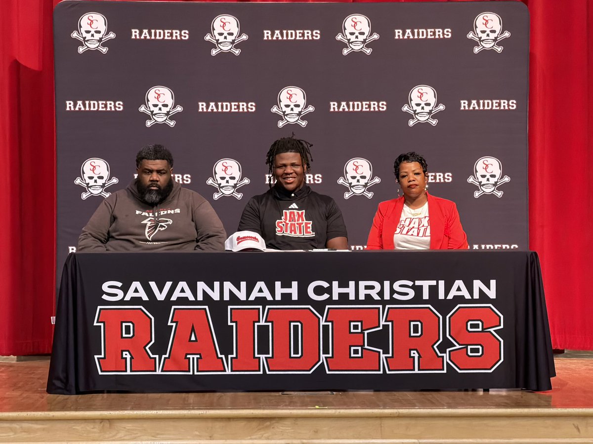 Amy Zimmer tweet media