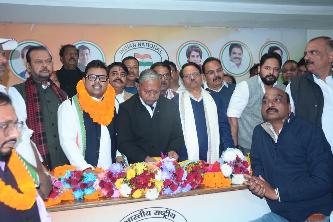 AV_JASWAL's tweet image. Grateful beyond words to K. Raju sir for restoring my home (Congress)and, in a sense, my soul. The past year was one of quiet suffocation when I had left the party ,this return to the Congress feels like a renewal of purpose. Under your guidance, I shall work tirelessly to