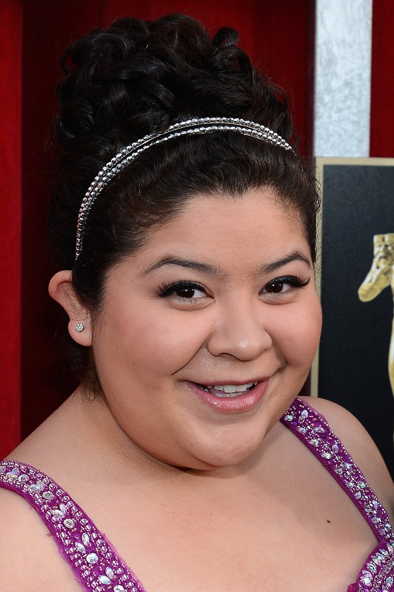 Poo_Crave's tweet image. Raini Rodriguez has been fired from Outback Steakhouse after allegedly sprinkling MDMA on a Blooming Onion:

“At least those kids had a fire ass 13th birthday.”