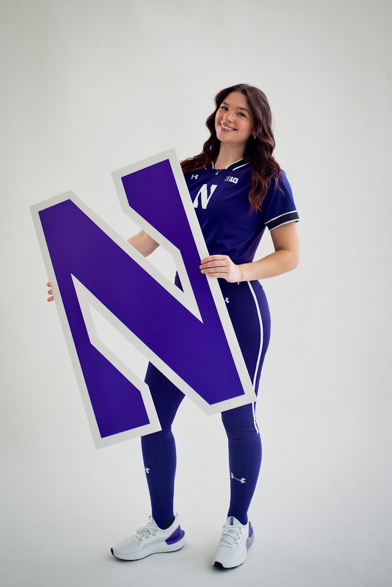 Natalie Ruechel tweet media